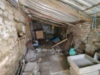 Eladó családi ház, Pécsett 11 M Ft, 3 szobás