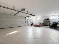 Eladó családi ház, XIV. kerületben 469.9 M Ft, 5 szobás