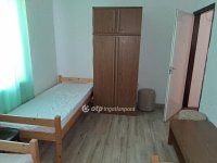 Eladó családi ház, Balatonalmádiban 220 M Ft, 10 szobás