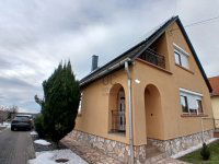 Eladó családi ház