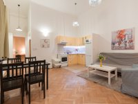 Kiadó téglalakás, albérlet, VII. kerületben, Rákóczi úton