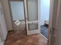 Kiadó panellakás, albérlet, Pécsett, Csikor Kálmán utcában