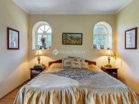 Eladó családi ház, Erdőkertesen 325 M Ft, 5 szobás