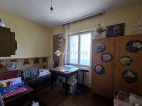 Eladó családi ház, Szegeden 99.5 M Ft, 8 szobás