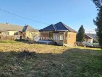 Eladó családi ház, Pécsett 54.99 M Ft, 3 szobás