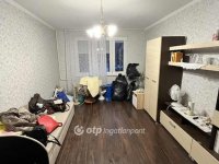 Eladó panellakás, Dunaújvárosban 30 M Ft, 1+1 szobás
