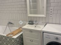 Eladó téglalakás, Pécsett 72 M Ft, 2 szobás