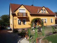 Eladó családi ház, Zamárdiban 149.5 M Ft, 5+2 szobás