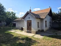 Eladó családi ház, Mezőtúron 7.8 M Ft, 1+1 szobás