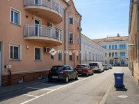 Eladó téglalakás, Debrecenben 78 M Ft, 3 szobás