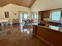 Eladó családi ház, Leányfaluban 562.5 M Ft, 6+1 szobás