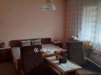 Eladó családi ház, Szegeden 78 M Ft, 3 szobás