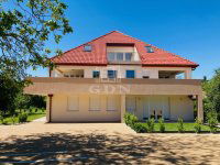 Eladó téglalakás, Balatonfűzfőn 88.8 M Ft, 4 szobás