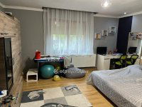 Eladó családi ház, Jászberényben 59 M Ft, 4+1 szobás