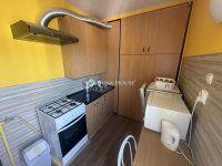 Eladó panellakás, Pécsett 52.9 M Ft, 2 szobás