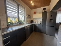 Eladó családi ház, Dunaharasztin 109.5 M Ft, 7 szobás