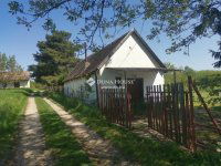 Eladó családi ház, Nyugotszenterzsébeten 5.6 M Ft, 2 szobás