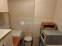 Eladó téglalakás, Pécsett 27.9 M Ft, 1 szobás