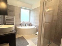 Eladó családi ház, Debrecenben 138 M Ft, 4 szobás