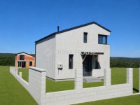 Eladó ikerház, Vácon 93.9 M Ft, 4 szobás / költözzbe.hu