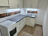 Eladó panellakás, Pécsett 49.99 M Ft, 2 szobás