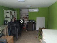 Eladó családi ház, Szentmártonkátán 77 M Ft, 6 szobás