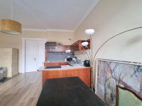 Kiadó téglalakás, albérlet