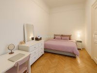 Eladó téglalakás, VI. kerületben 112 M Ft, 2+1 szobás