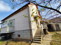 Eladó családi ház, Csömörön 120 M Ft, 3 szobás