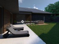 Eladó családi ház, Szadán 296 M Ft, 5 szobás