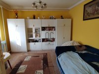 Eladó családi ház, Szolnokon 24.5 M Ft, 2 szobás
