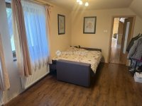 Eladó családi ház, Pécsett 123 M Ft, 5 szobás