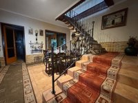 Eladó családi ház, Kecskeméten 94.9 M Ft, 8 szobás