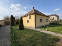 Eladó családi ház, Siklóson 45.9 M Ft, 3 szobás