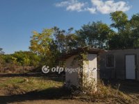 Eladó családi ház, Tápióbicskén 9 M Ft, 2 szobás