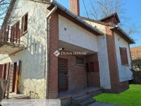 Eladó családi ház, Szentesen 44.5 M Ft, 5 szobás