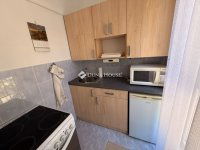 Eladó panellakás, Pécsett 35.5 M Ft, 1 szobás