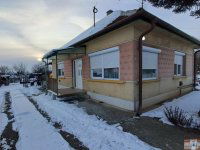 Eladó családi ház