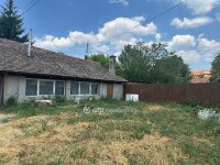 Eladó családi ház, Szentesen 13.5 M Ft, 1+2 szobás