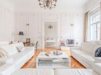 Eladó téglalakás, V. kerületben 319 M Ft, 3 szobás