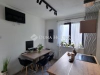 Eladó családi ház, Budaörsön 170 M Ft, 3 szobás