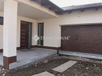 Eladó családi ház, Érden 235 M Ft, 5 szobás