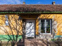 Eladó családi ház, Várvölgyön 30 M Ft, 2 szobás