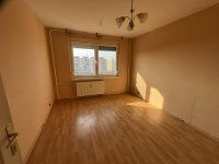 Eladó panellakás, Dunaújvárosban 30.99 M Ft, 1+2 szobás