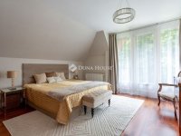 Eladó családi ház, II. kerületben 294.9 M Ft, 6 szobás