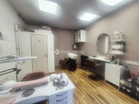 Eladó üzlethelyiség