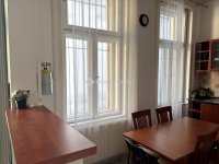 Eladó téglalakás, VI. kerületben 118 M Ft, 3 szobás