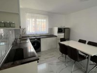 Kiadó téglalakás, albérlet, Pécsett 360 E Ft / hó, 4 szobás