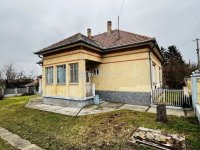 Eladó családi ház, Tápiószecsőn 54.9 M Ft, 4 szobás