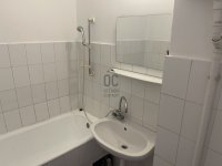 Eladó panellakás, Százhalombattán 38.3 M Ft, 2 szobás